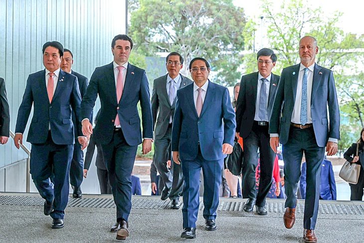 2 trụ cột mới trong hợp tác Việt - Úc: Giáo dục - đào tạo và khoa học công nghệ- Ảnh 1. Thủ tướng Phạm Minh Chính đến thăm và làm việc với CSIRO - tổ chức khoa học - công nghệ hàng đầu thế giới của Úc vào ngày 8-3 - Ảnh: NHẬT BẮC